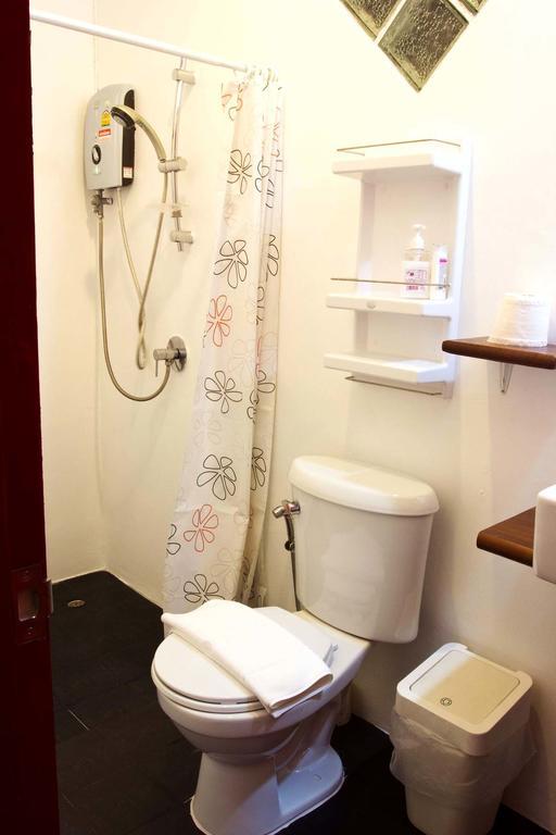 Barefeet Naturist Resort (Adults Only) Bangkok Dış mekan fotoğraf