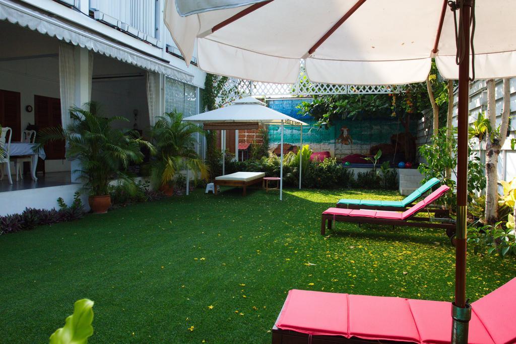 Barefeet Naturist Resort (Adults Only) Bangkok Dış mekan fotoğraf